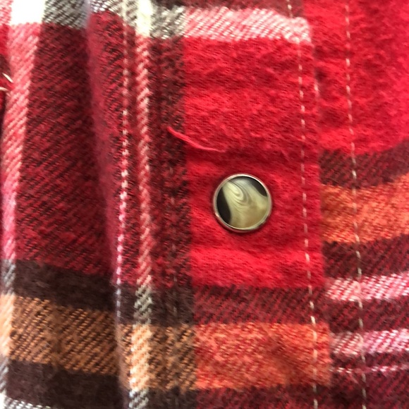 Wrangler button up - Picture 3 of 3